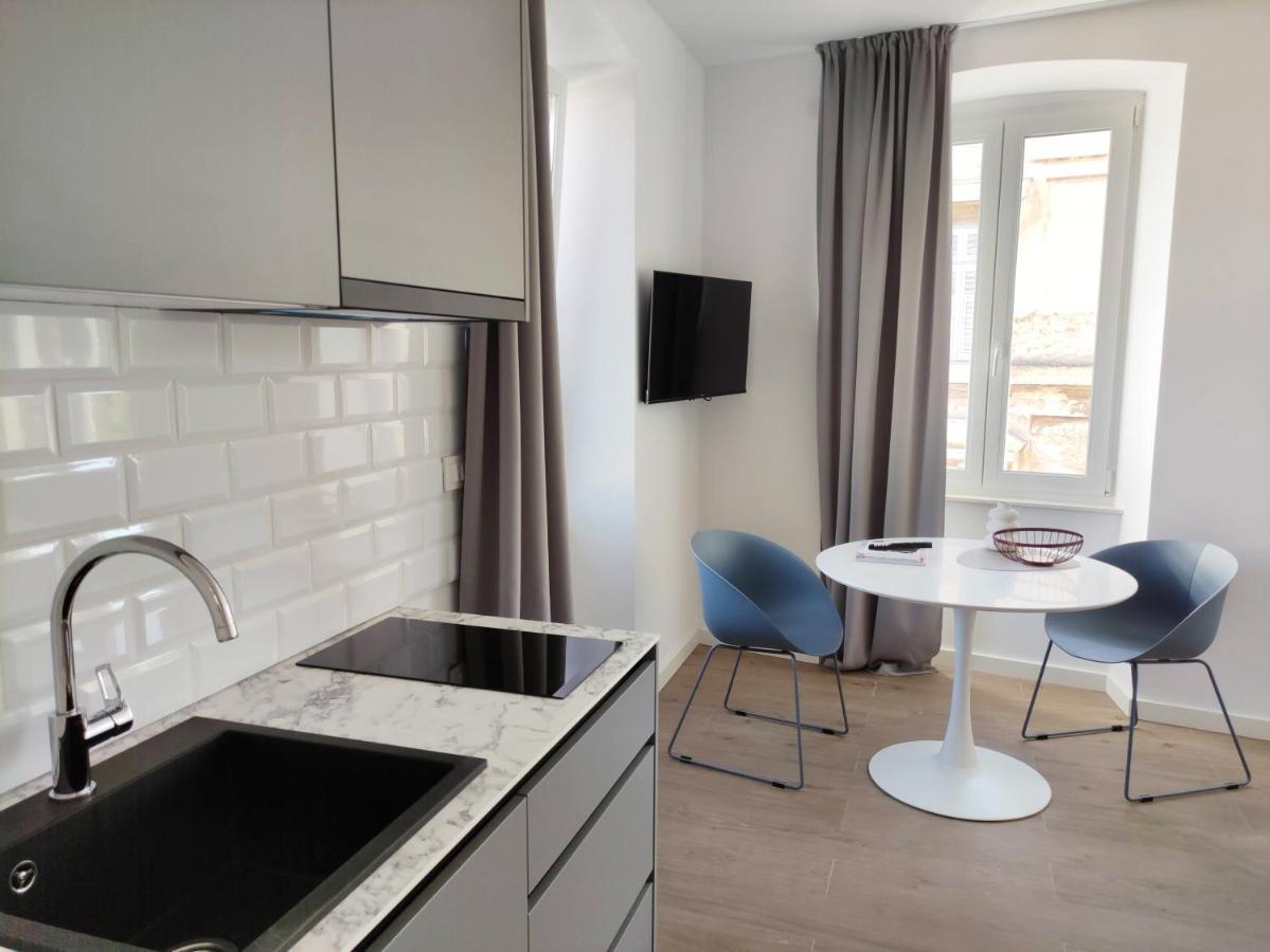 Nik Studio Apartments PUY Eksteriør bilde
